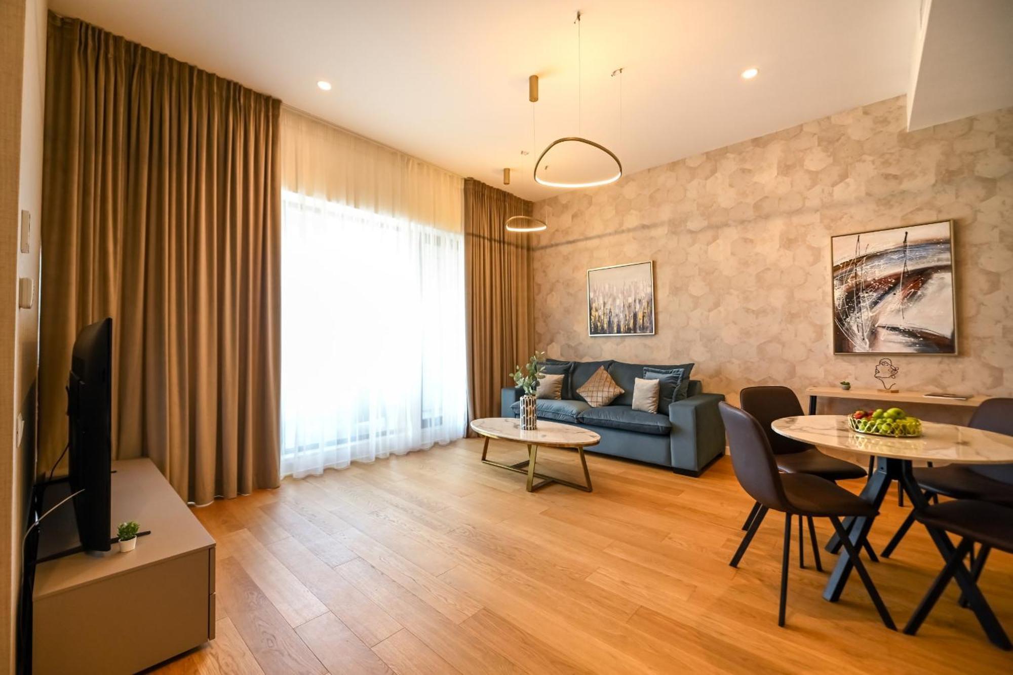 One Verdi Park Exclusive Apartments - Panoramic View & Private Parking Bucharest Exterior photo
