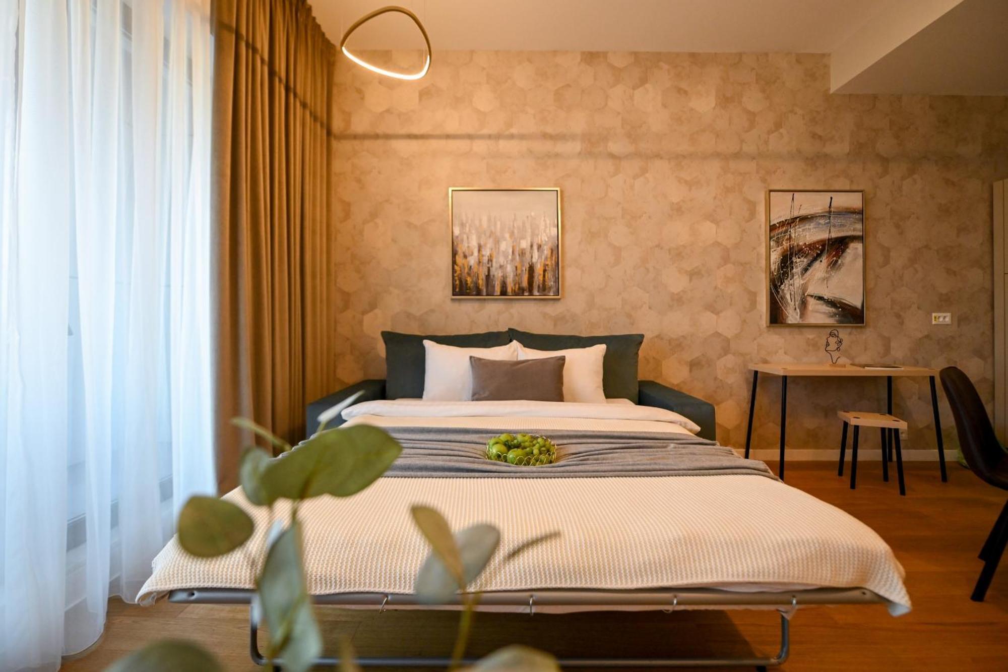 One Verdi Park Exclusive Apartments - Panoramic View & Private Parking Bucharest Room photo