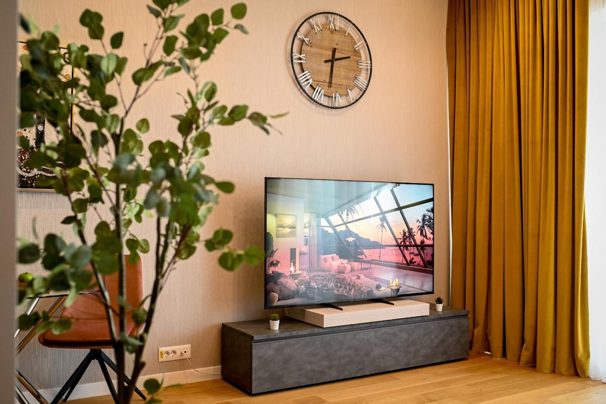 One Verdi Park Exclusive Apartments - Panoramic View & Private Parking Bucharest Room photo