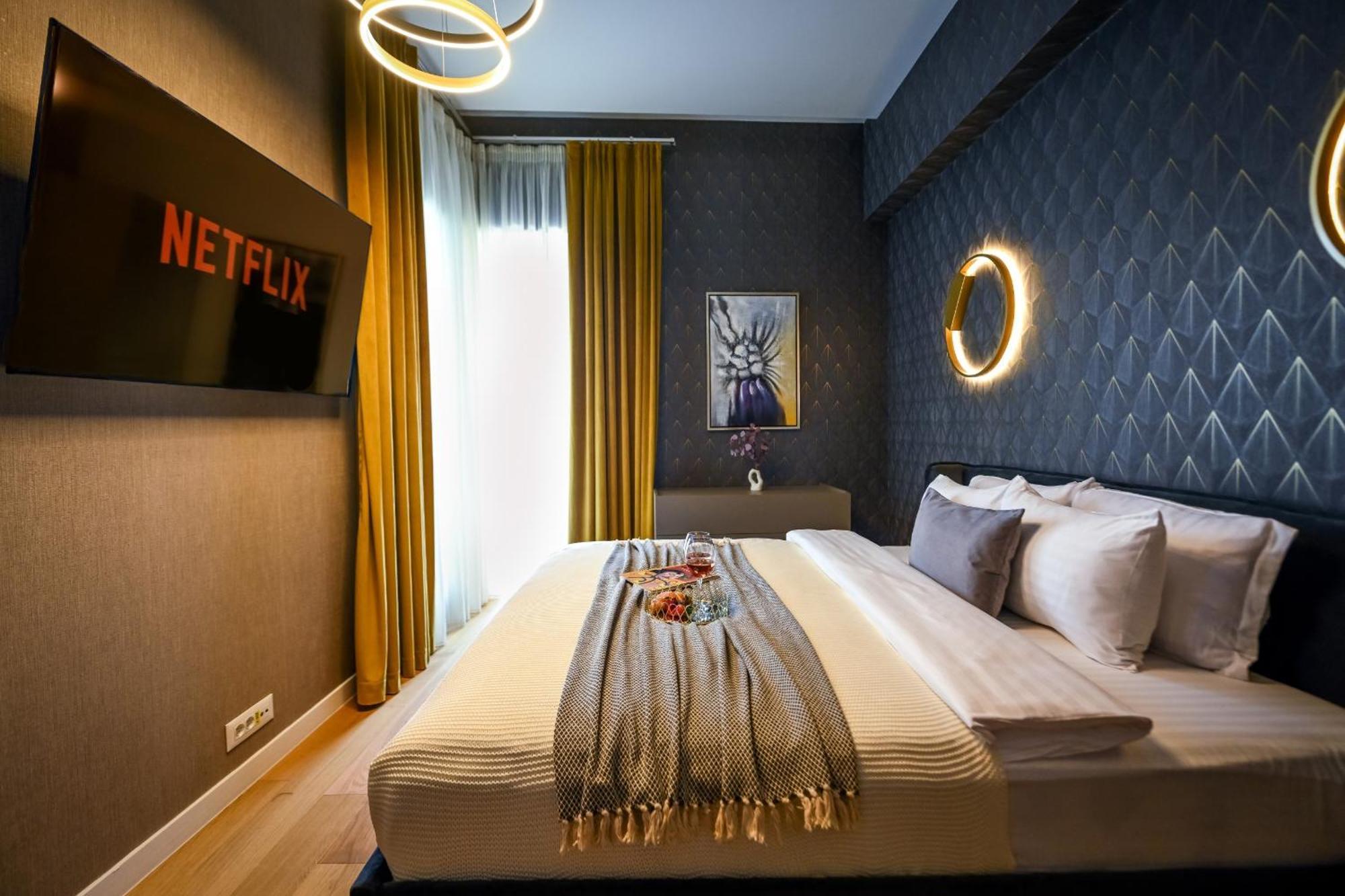 One Verdi Park Exclusive Apartments - Panoramic View & Private Parking Bucharest Room photo